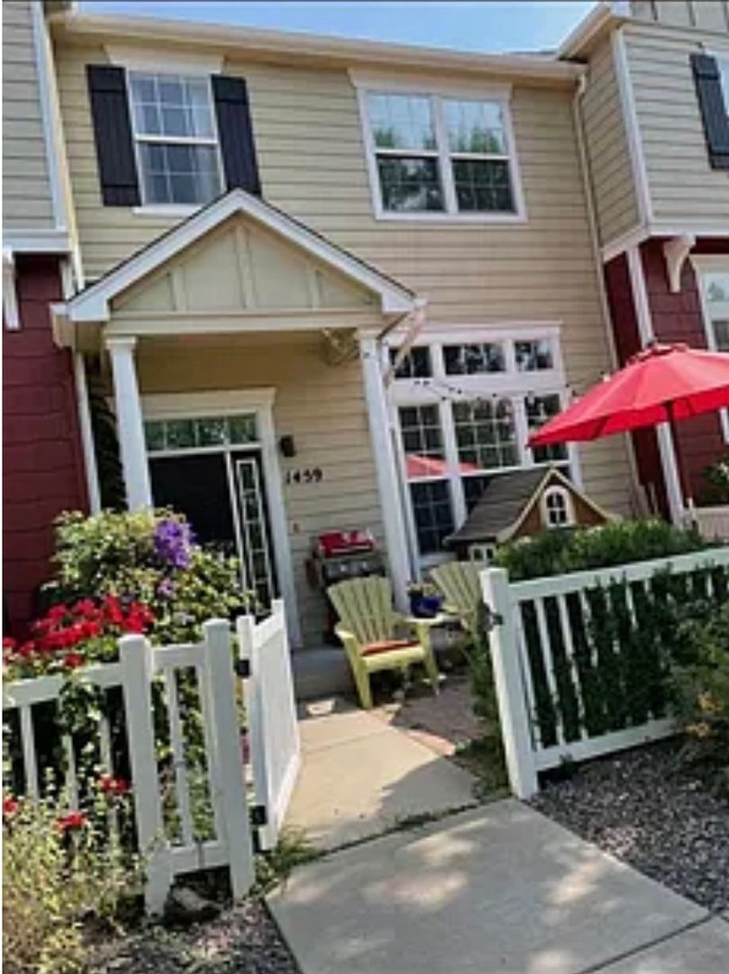 Castle Rock Townhome: 1459 Thunder Butte Rd