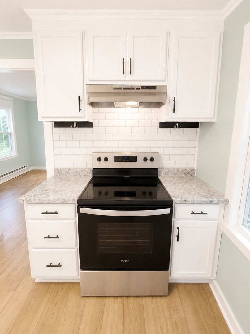 Milan House: 1031 N Harris St