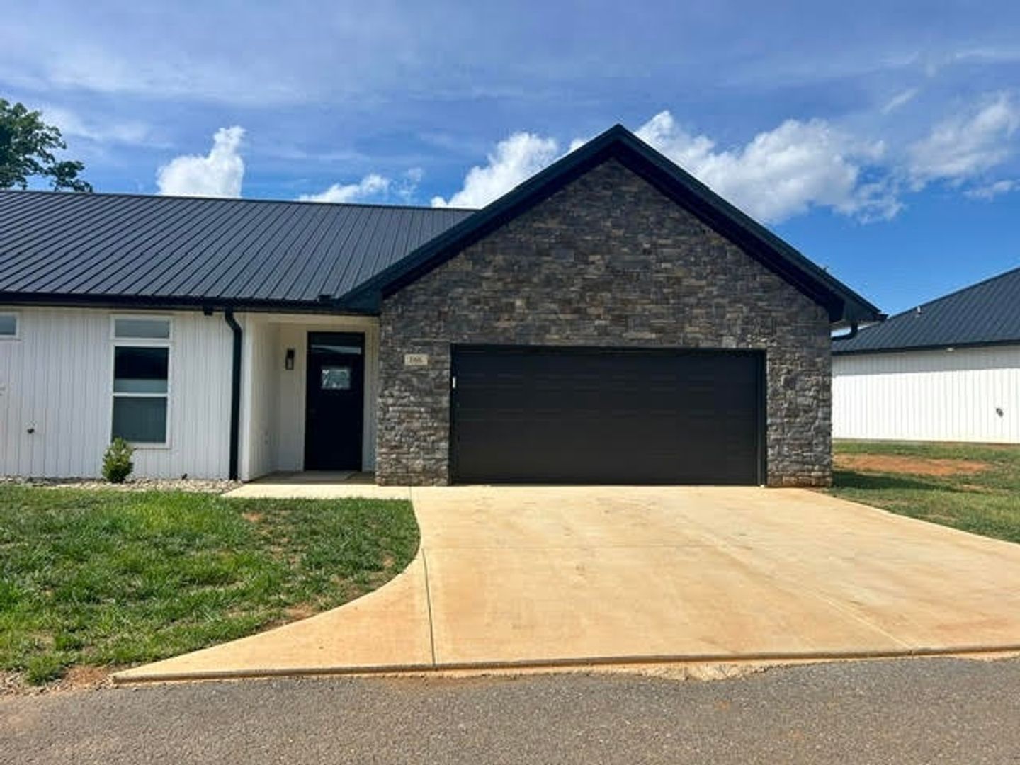 Jefferson City Condo: 166 Lakeshore Bay Dr
