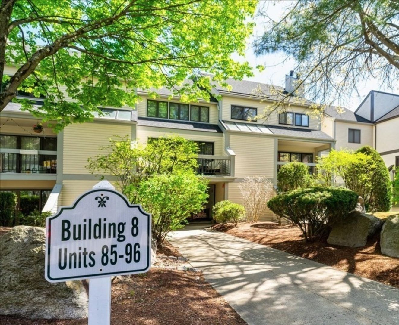 Lynnfield Condo: 1100 Salem St