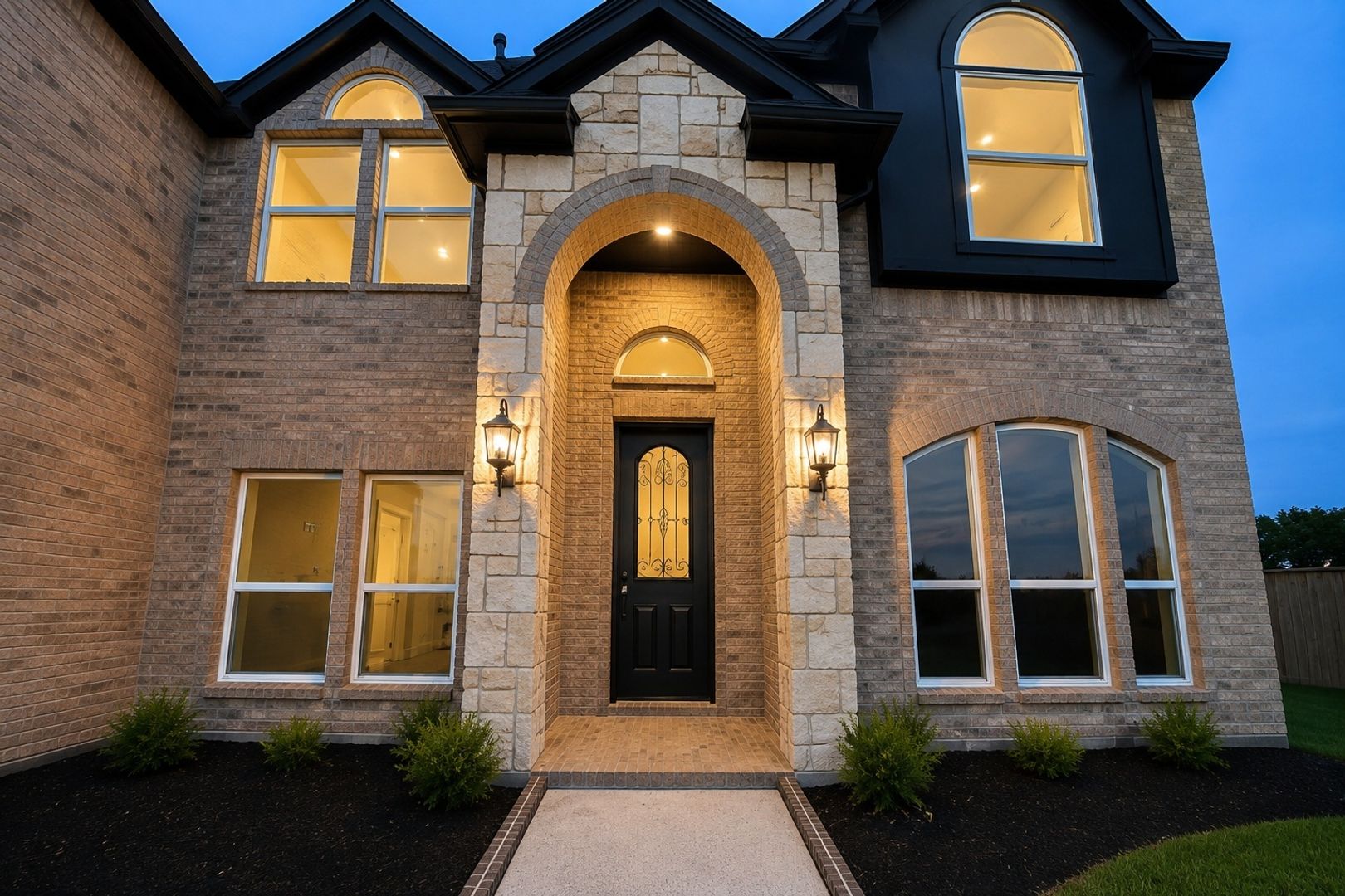 Haslet House: 1066 Lindsay Ln