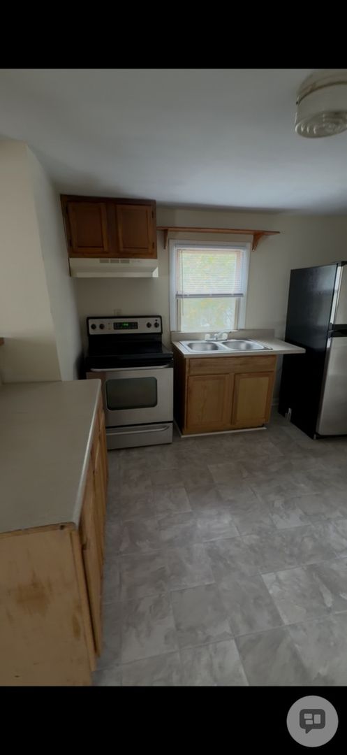 Norfolk Townhome: 2401 Ruffin St