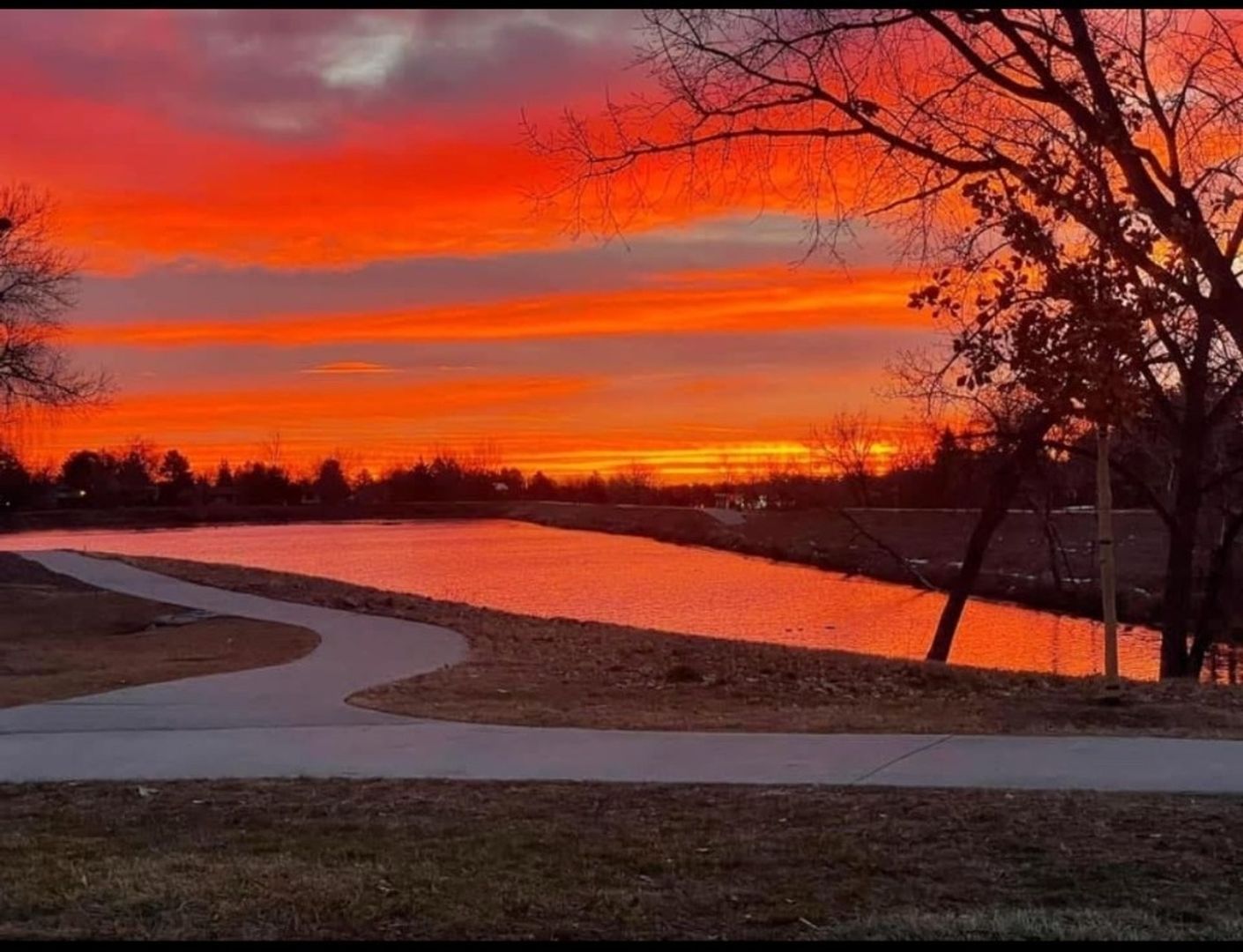 Arvada House: 8350 W 81st Dr