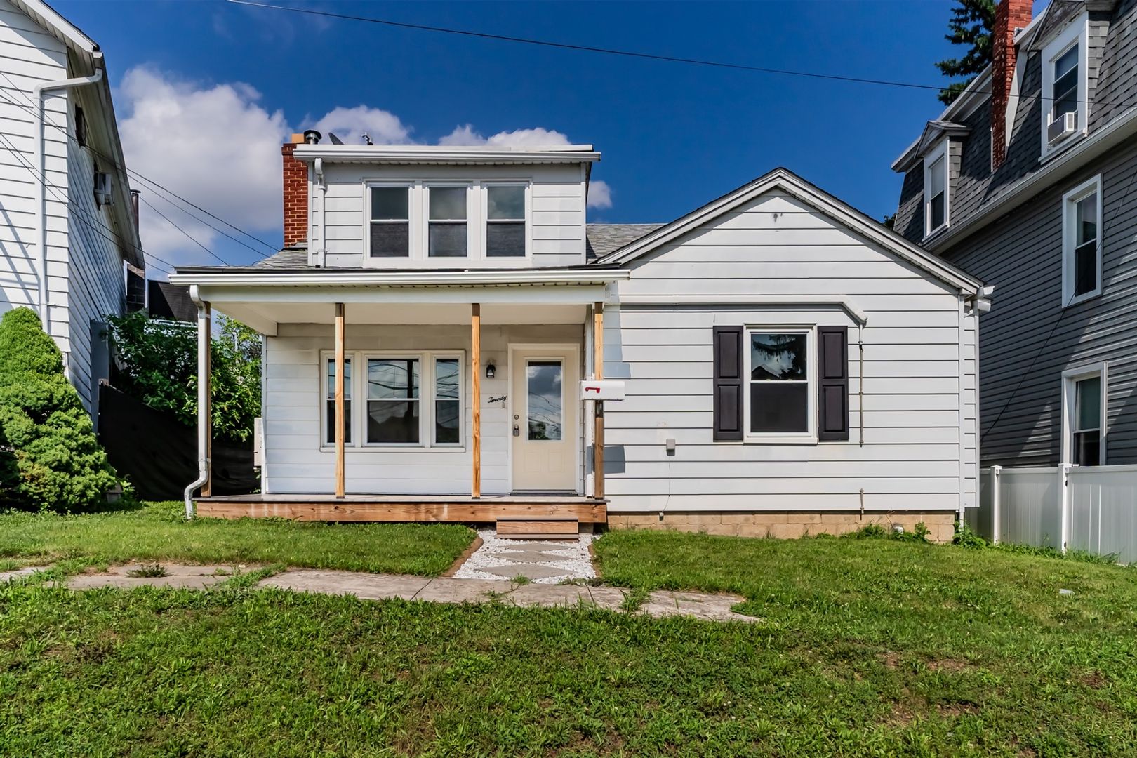 Cape Cod Style, 4-bedroom in Harrisburg