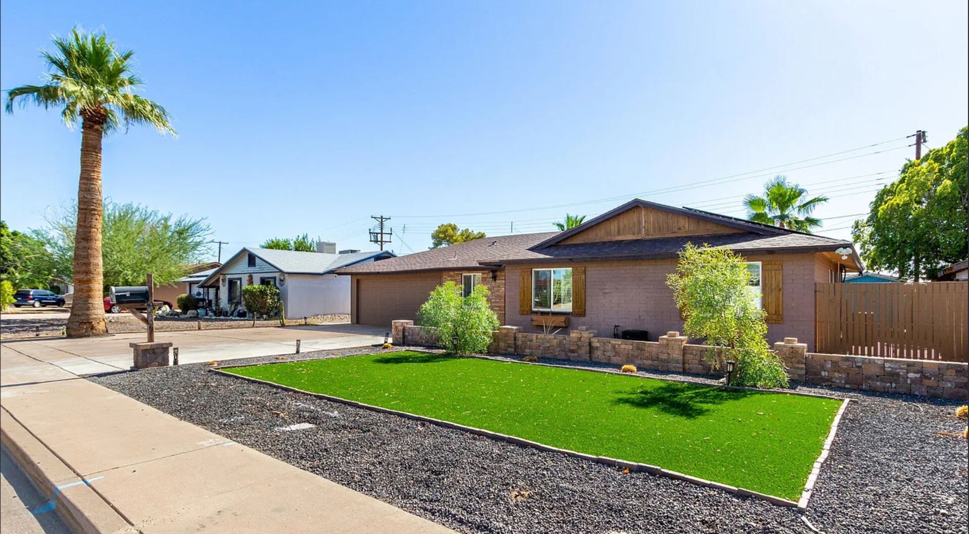 Scottsdale House: 2009 N 68th St