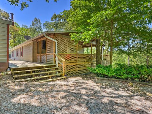 Fully Furnished, Beaver Lake Area 3 bed 2 bath home, Large Deck, Fenced in Yard – photo 1
