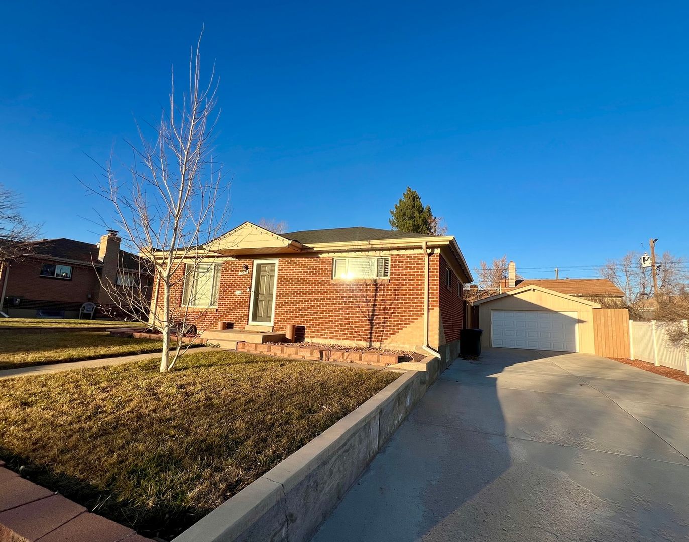 Northglenn House: 10870 Carrol Ln