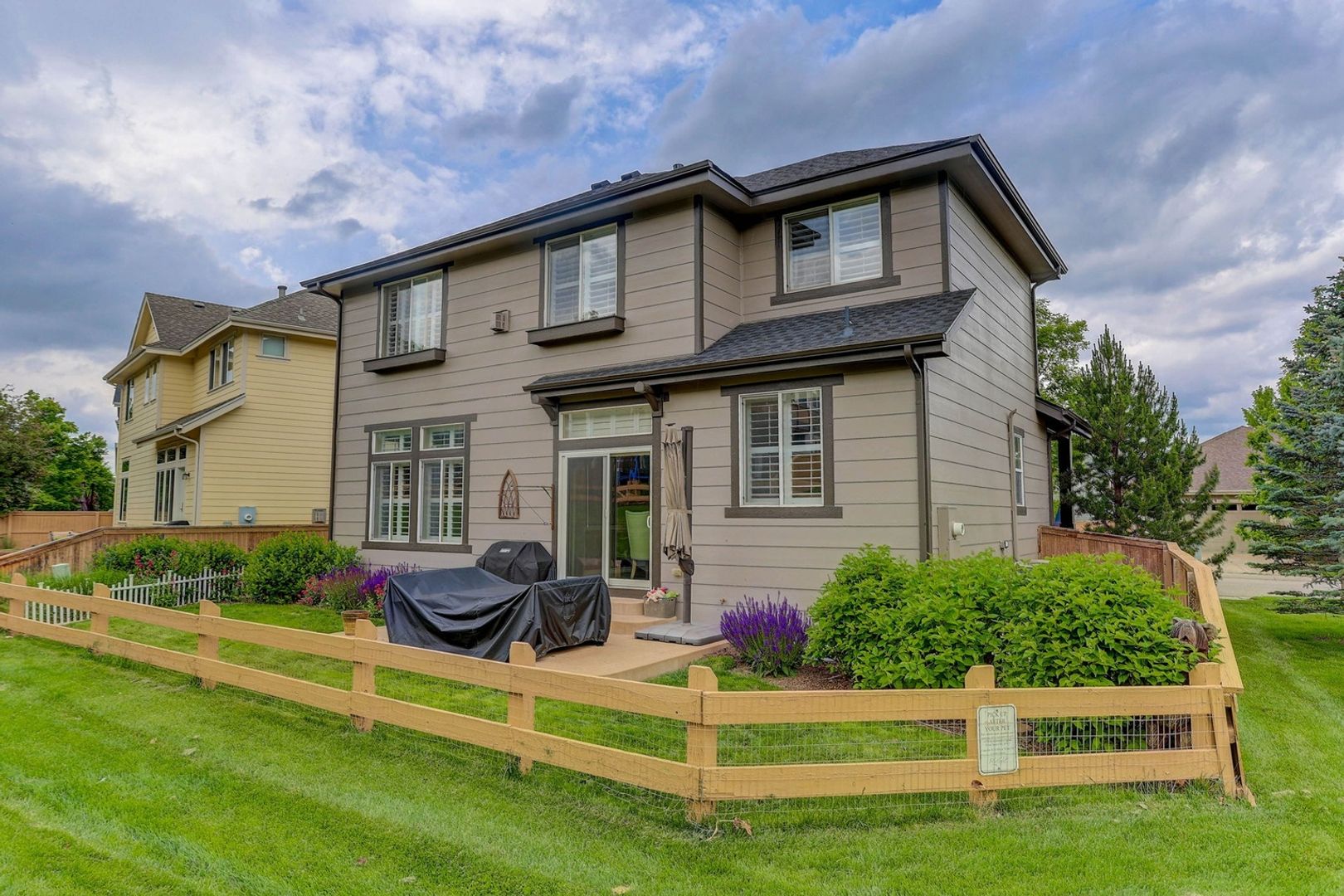 Highlands Ranch House: 3070 Redhaven Way