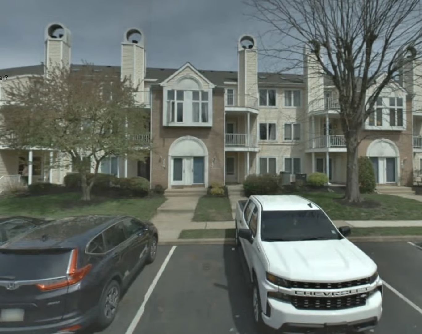 Levittown Condo: 220 Jennifer Ct