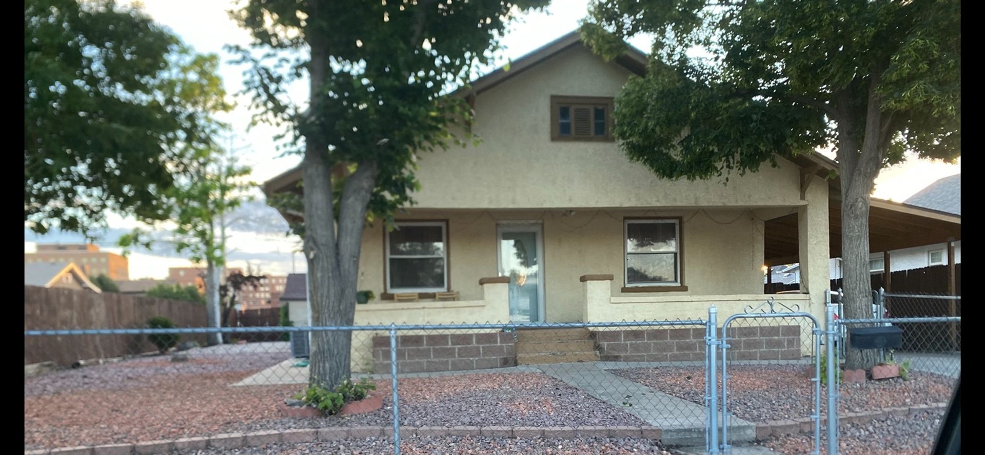 Pueblo House: 1827 Pine St