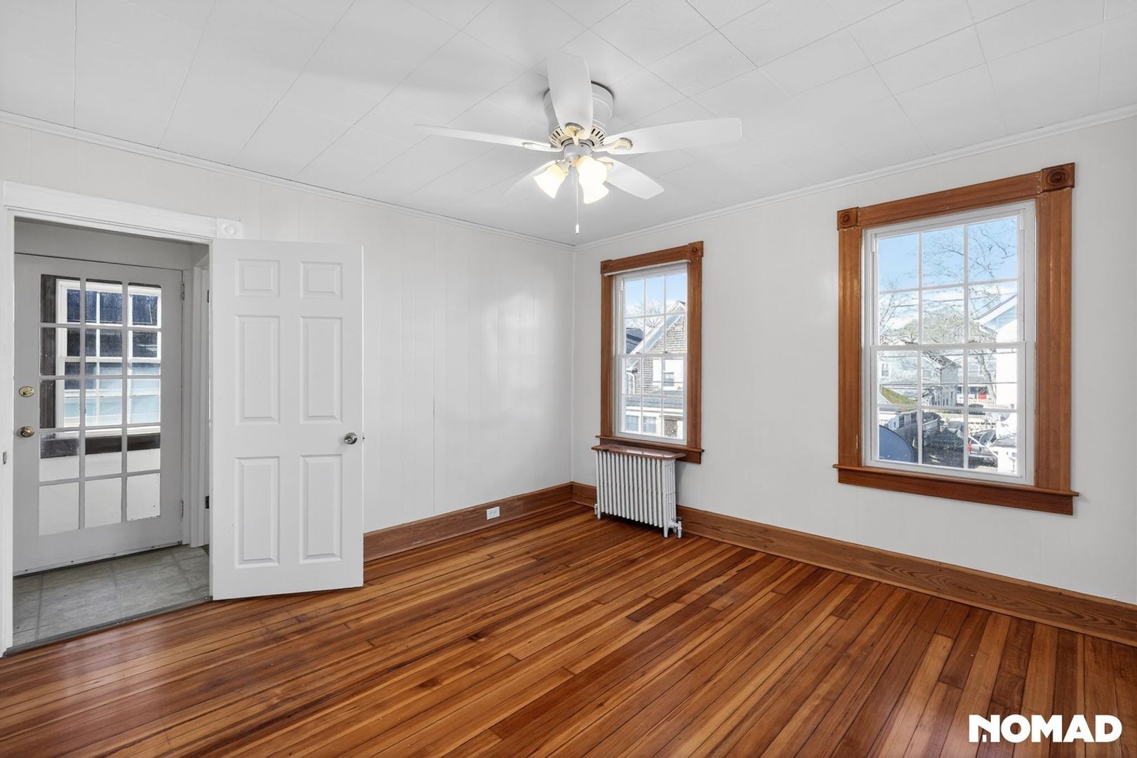 Newport Townhome: 21 Hall Ave