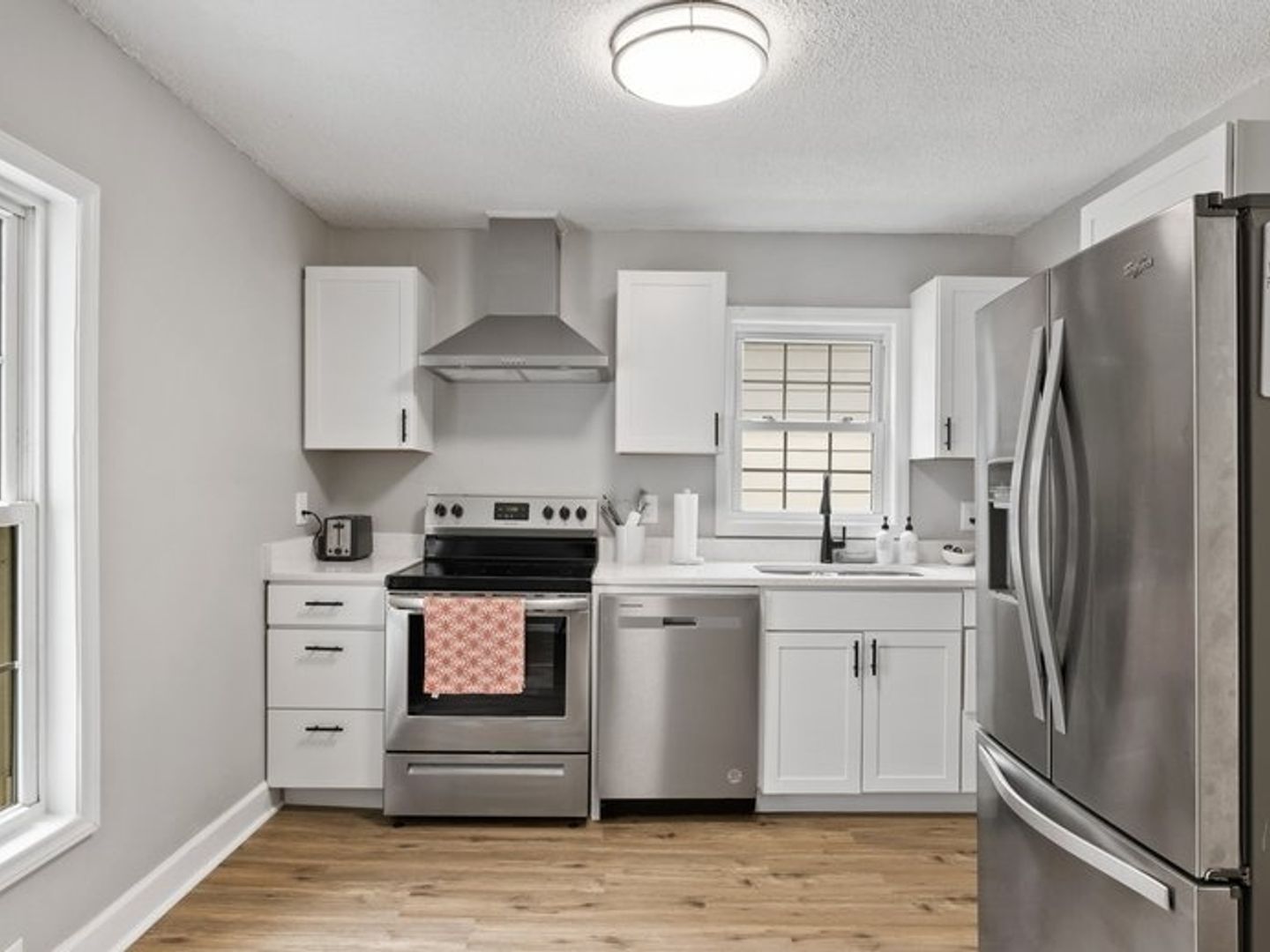 Raleigh House: 524 Branch St