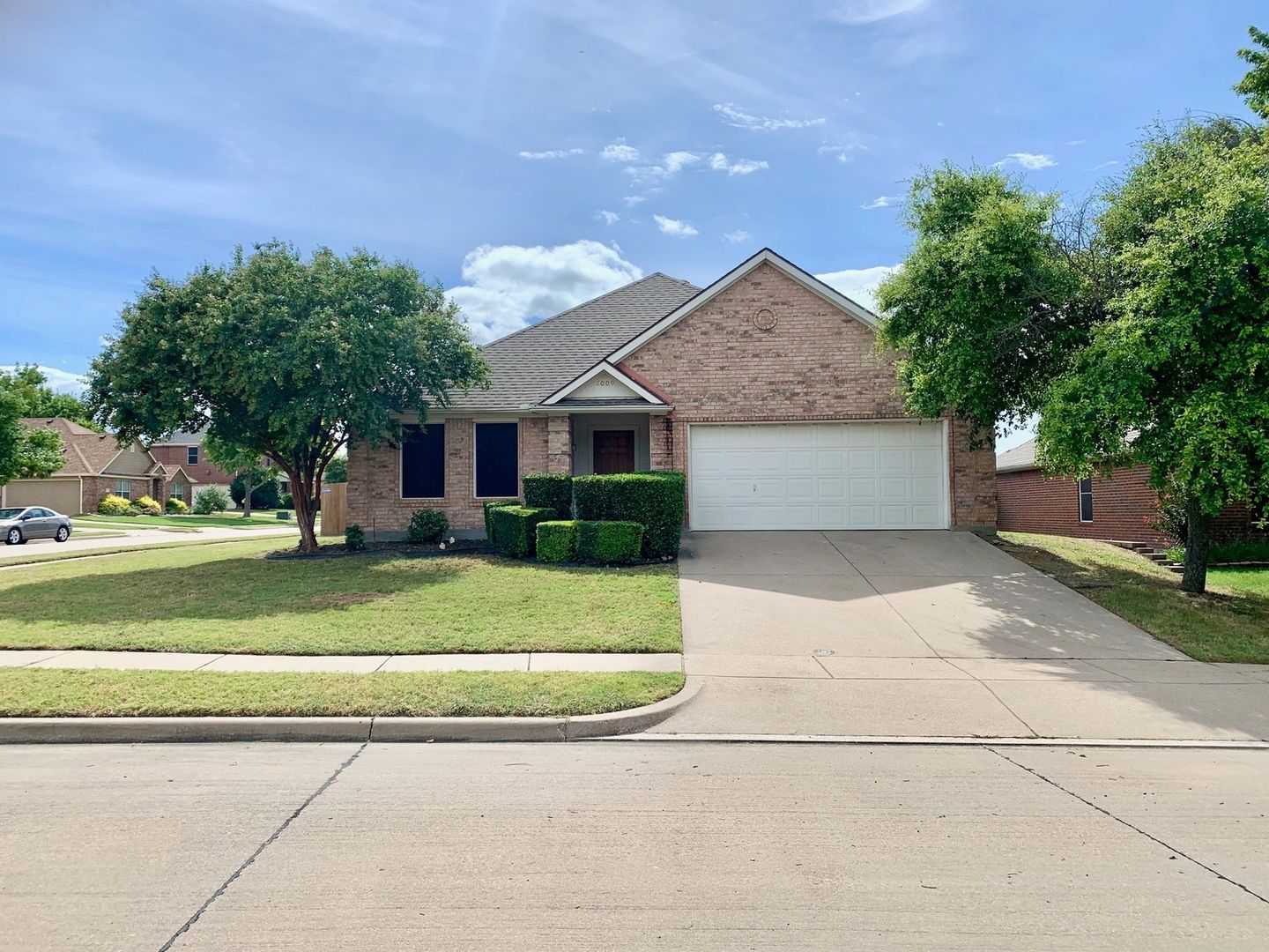 Midlothian House: 2009 White Tail Dr