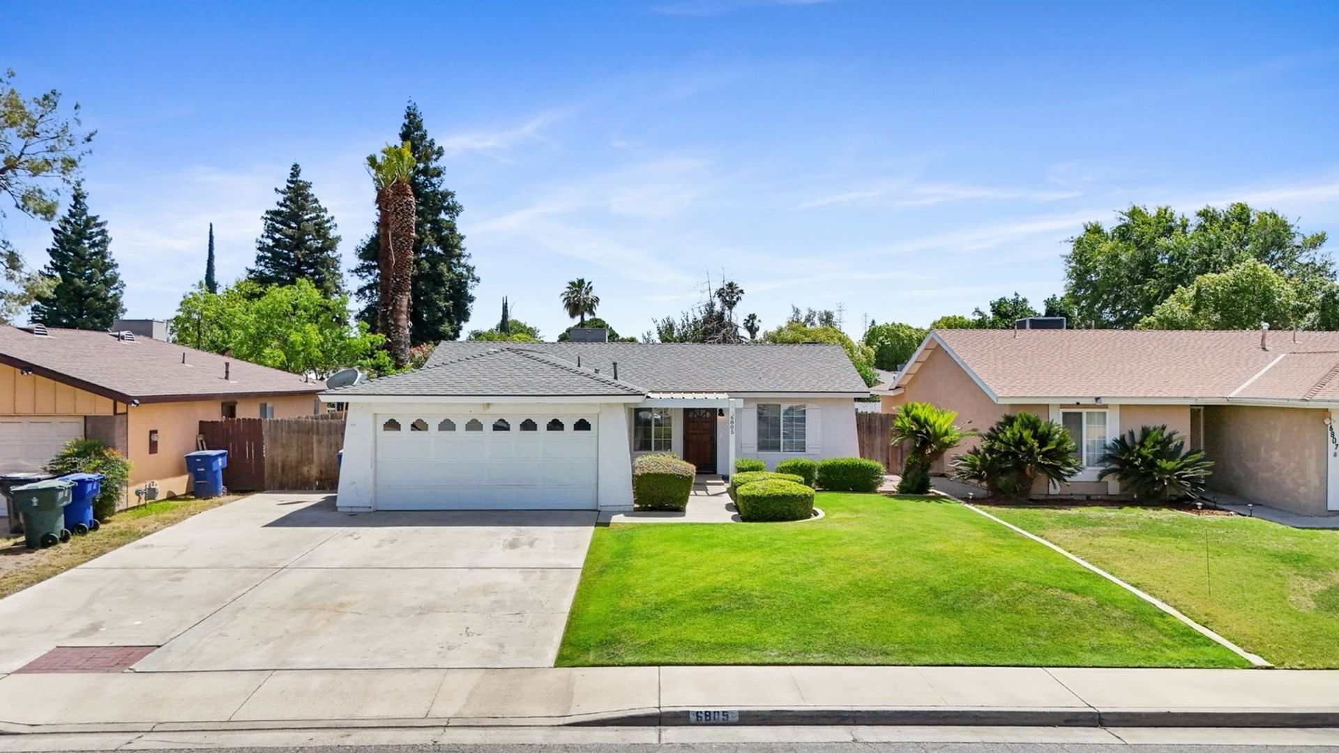 Bakersfield House: 6805 Lafayette Way