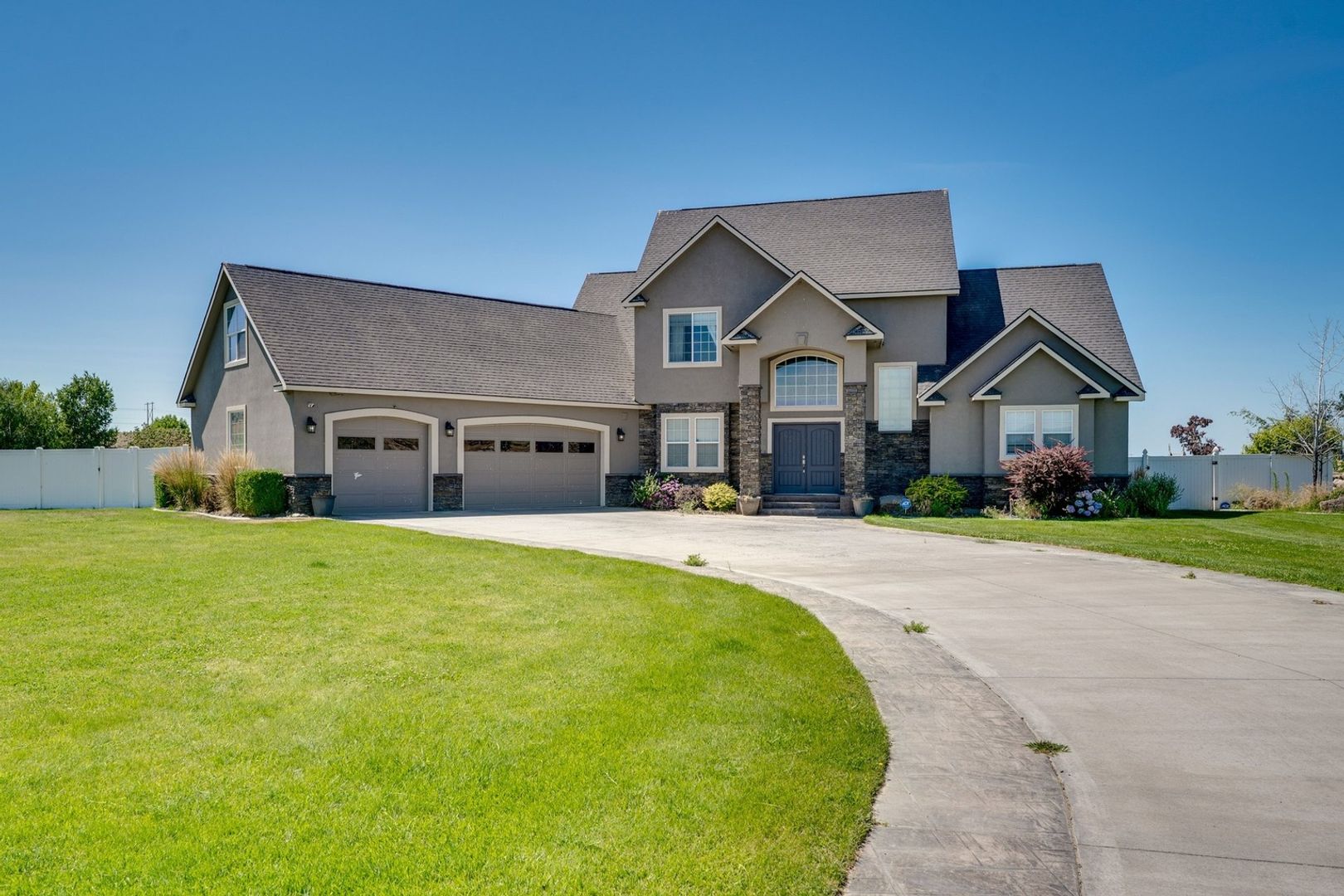 Moses Lake House: 7715 Dune Lake Rd Se