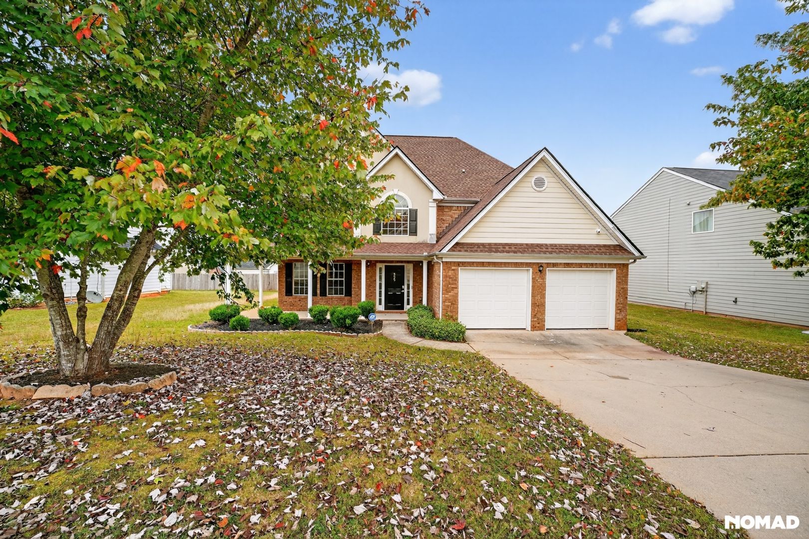 Hampton House: 395 Lamont Ln