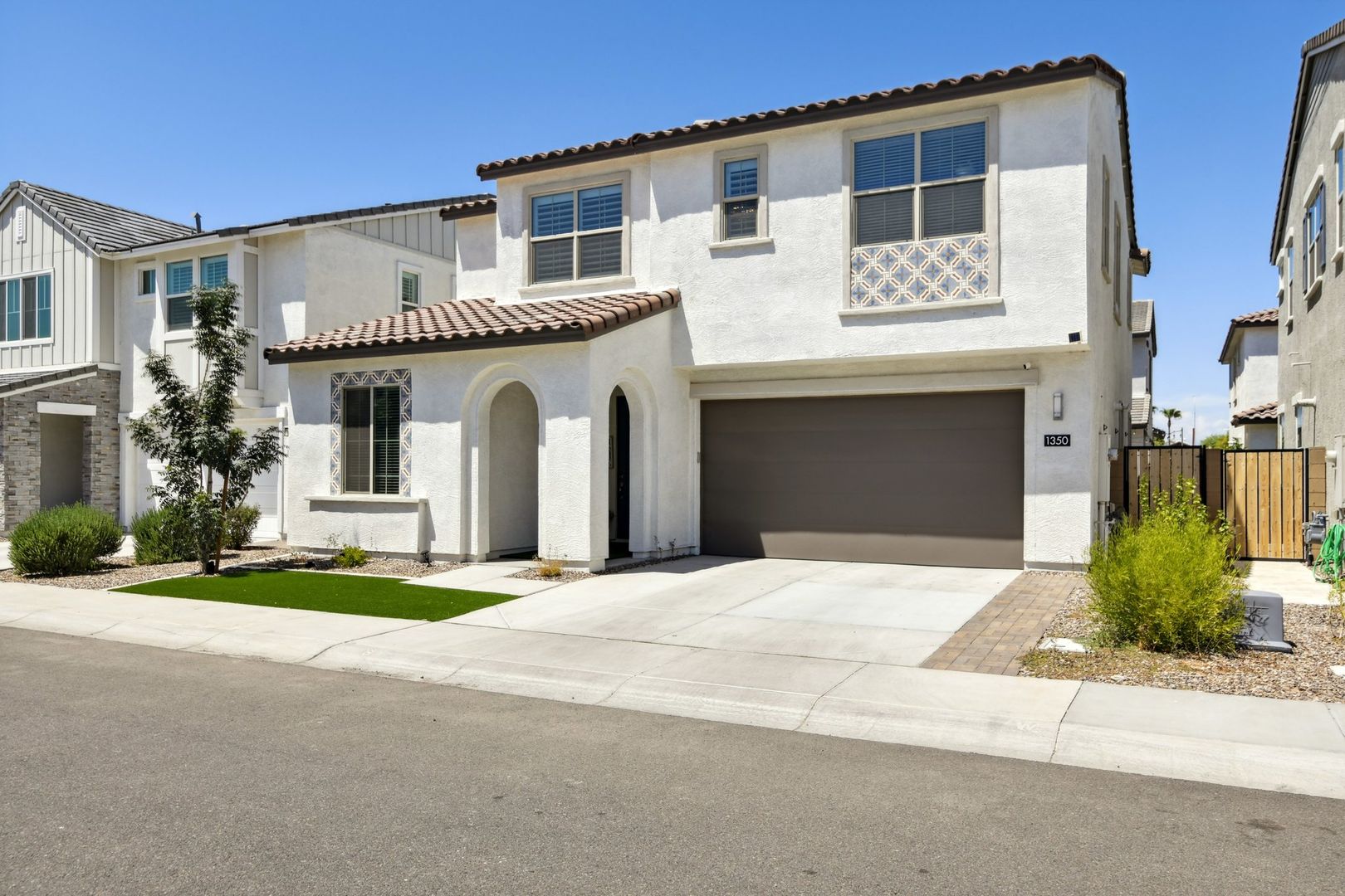 Chandler House: 1350 W Javelina Dr