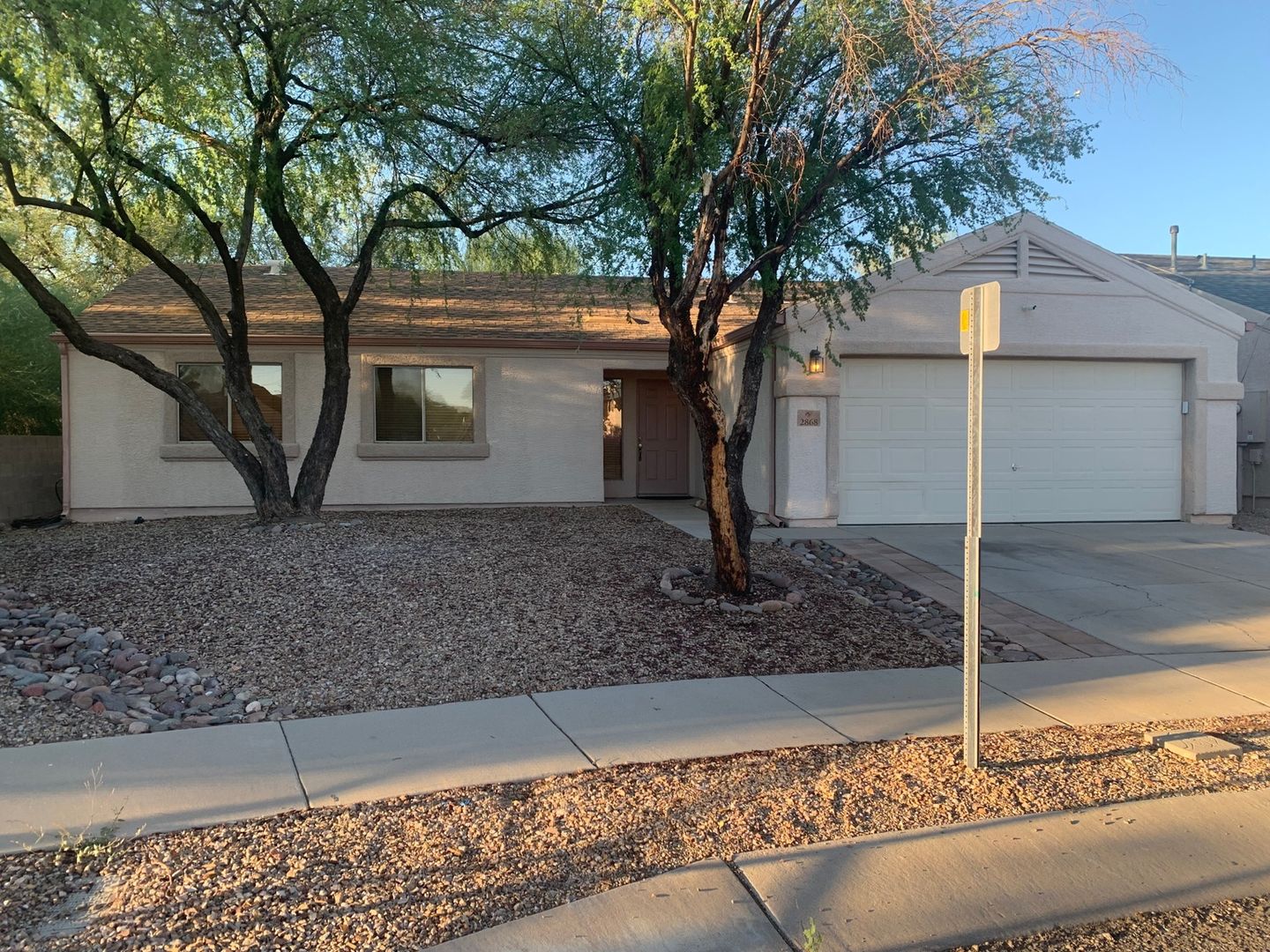 Tucson House: 2868 S Beck Dr