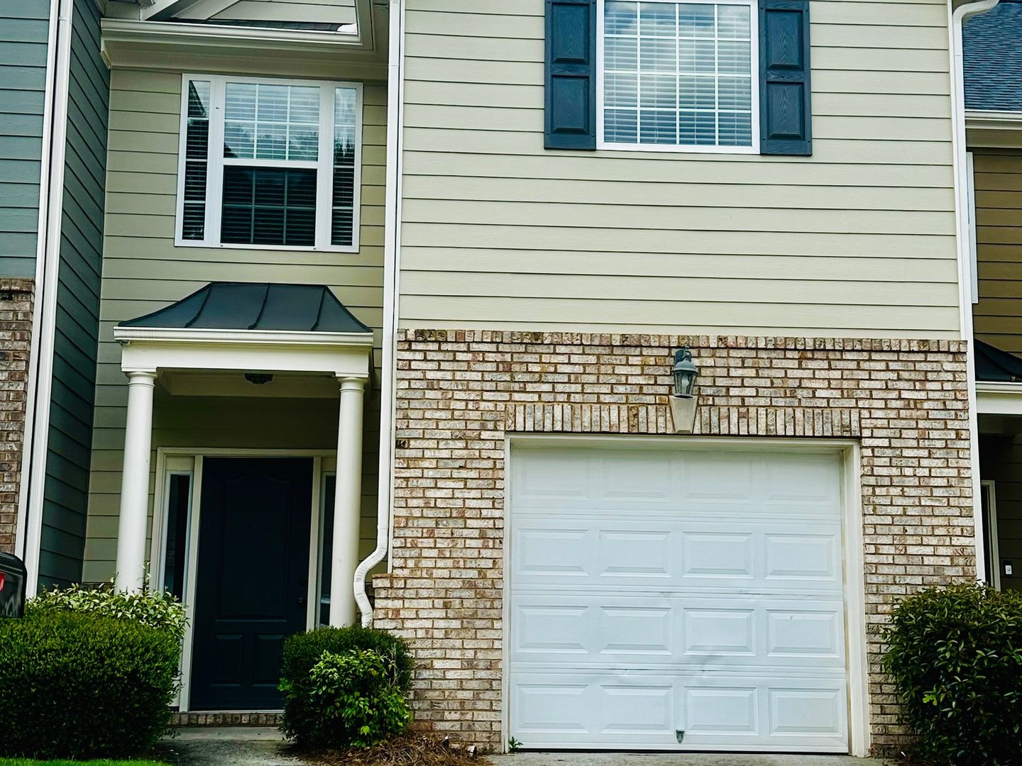 Braselton Townhome: 6496 Whitebeam Trl