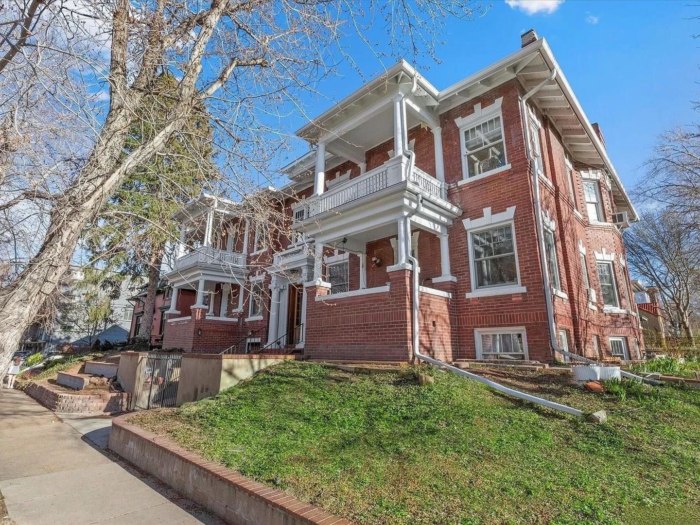 Denver Condo: 2400 E 13th Ave