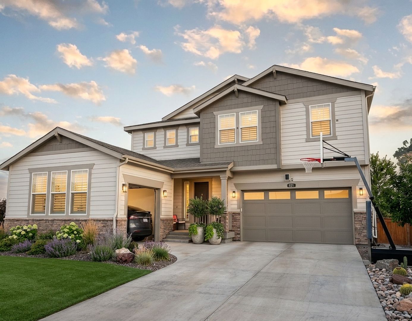 Erie House: 821 Wildrose Pl