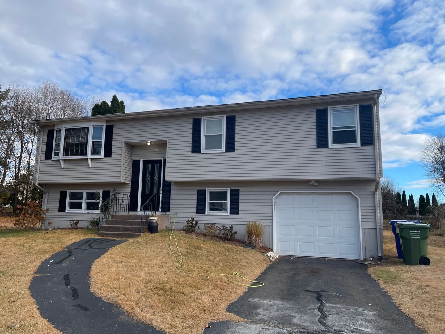 Glastonbury House: 498 Addison Rd