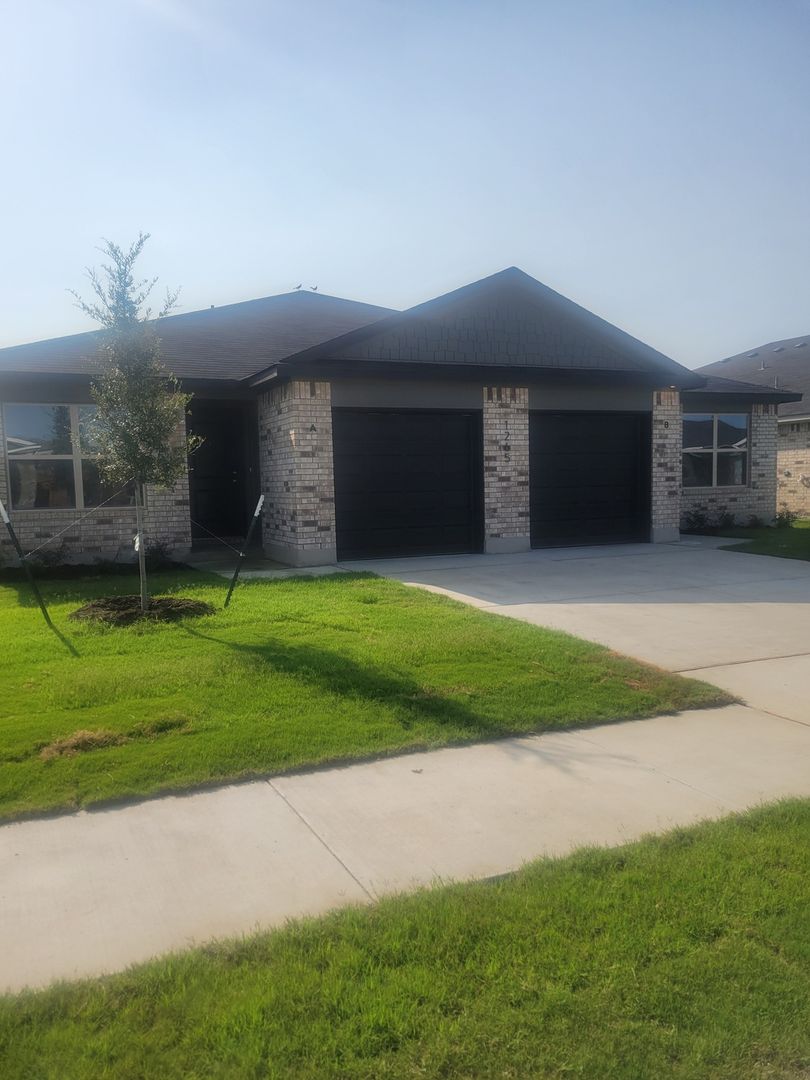 Copperas Cove Townhome: 1265 Lehmann