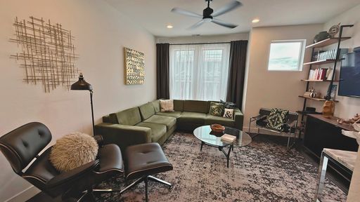 Charming 3BR House in Denver – photo 1