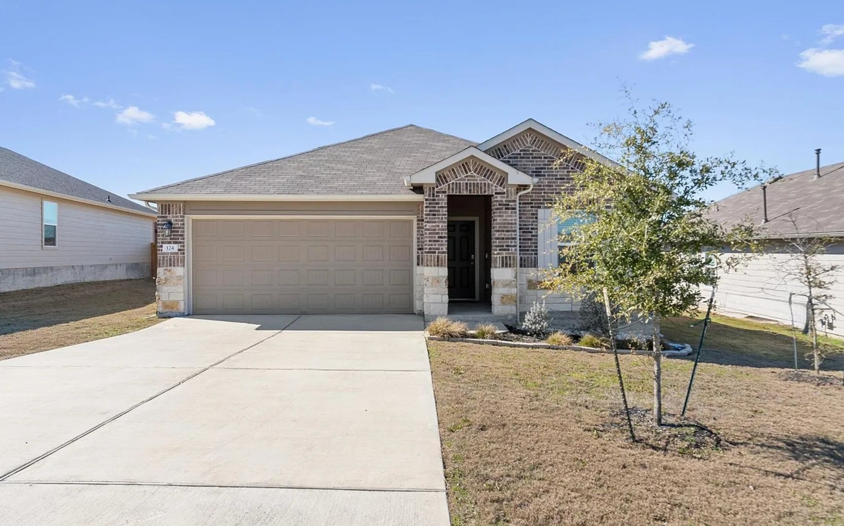 San Marcos House: 124 Brody Ln