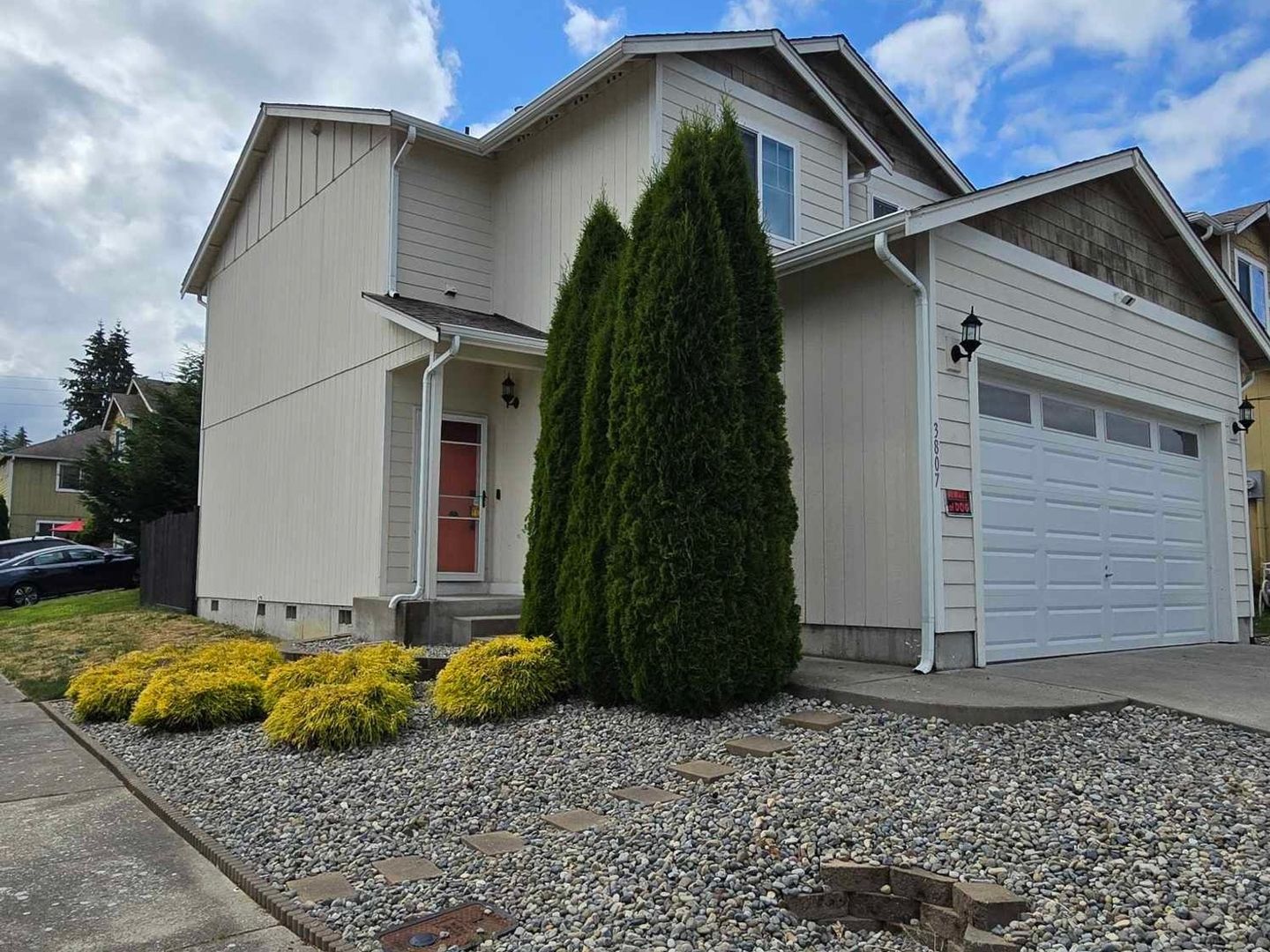 Bremerton House: 3807 Easthaven Ave