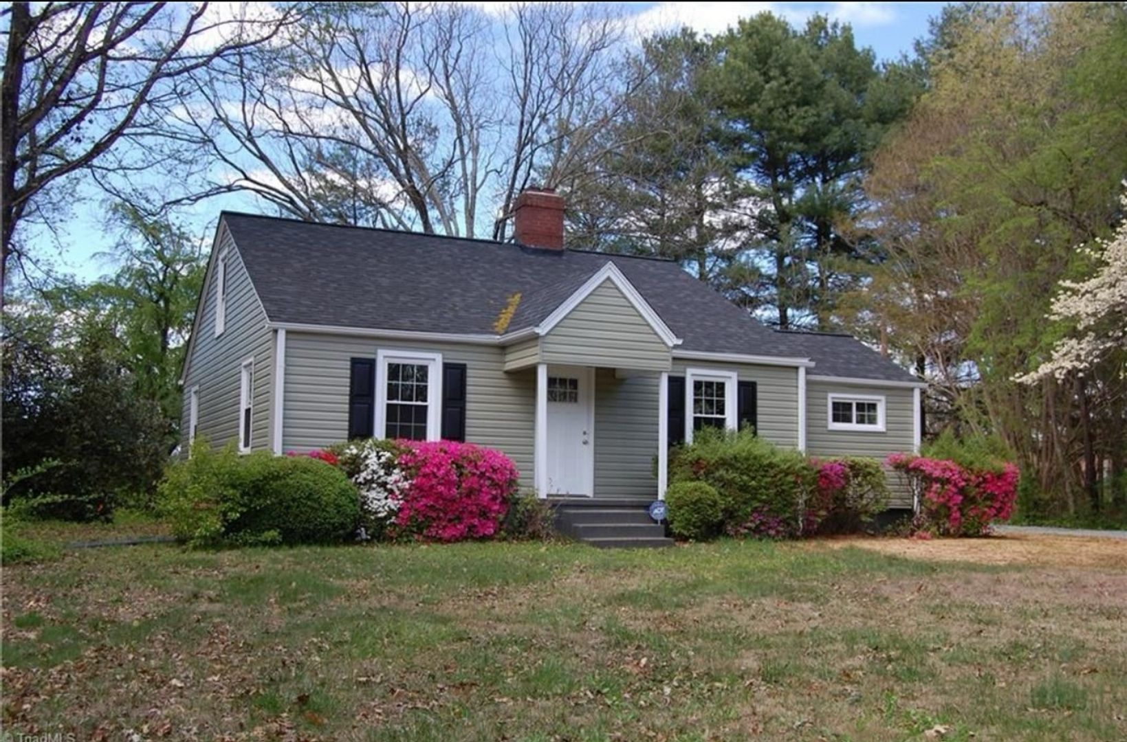 Winston Salem House: 234 S Peace Haven Rd