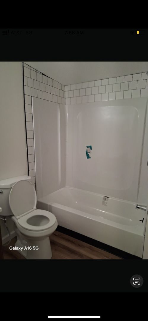 Saint Louis House: 5655 Gatesworth Ave