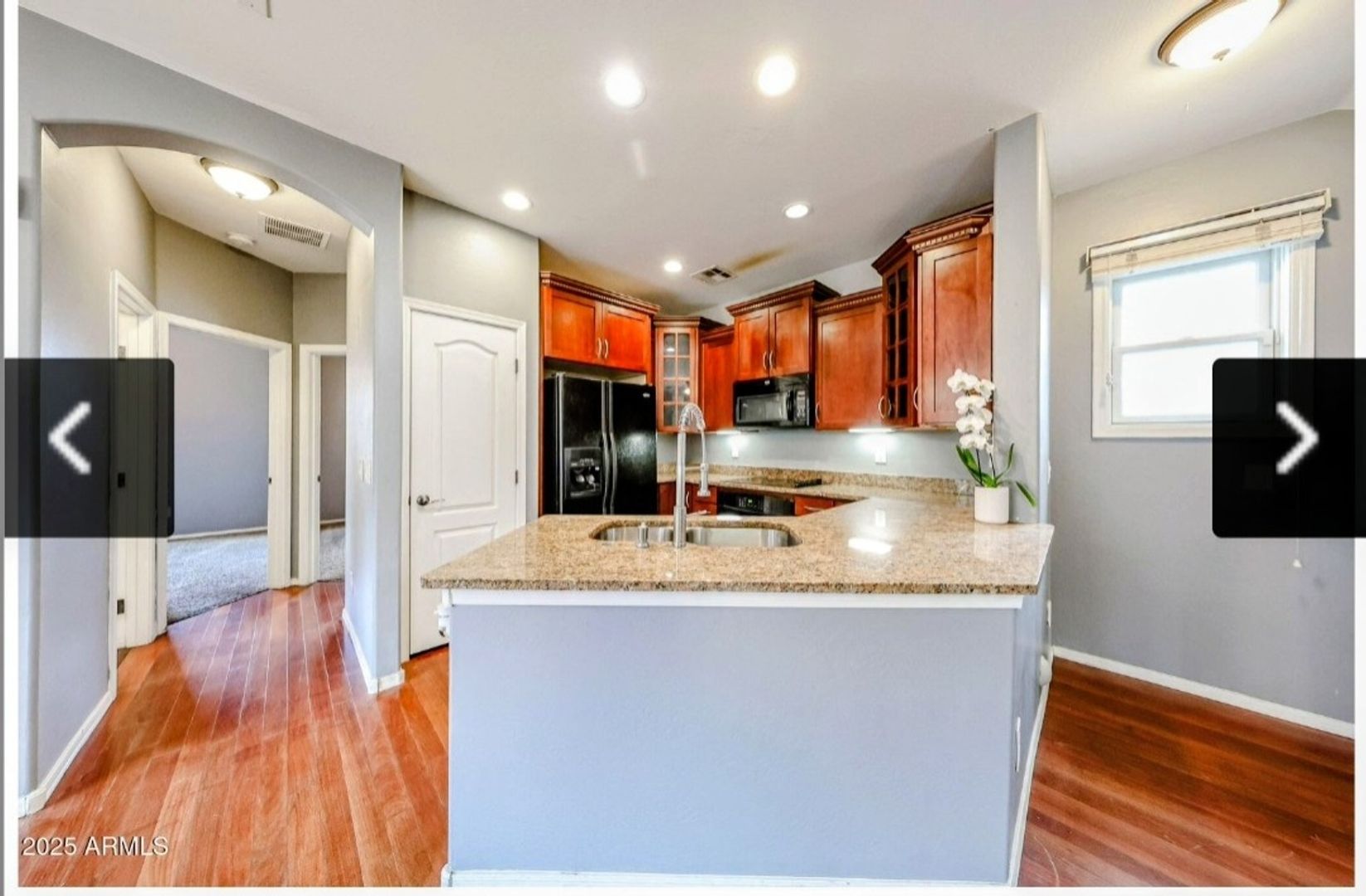 Phoenix Townhome: 5744 S 21st Pl