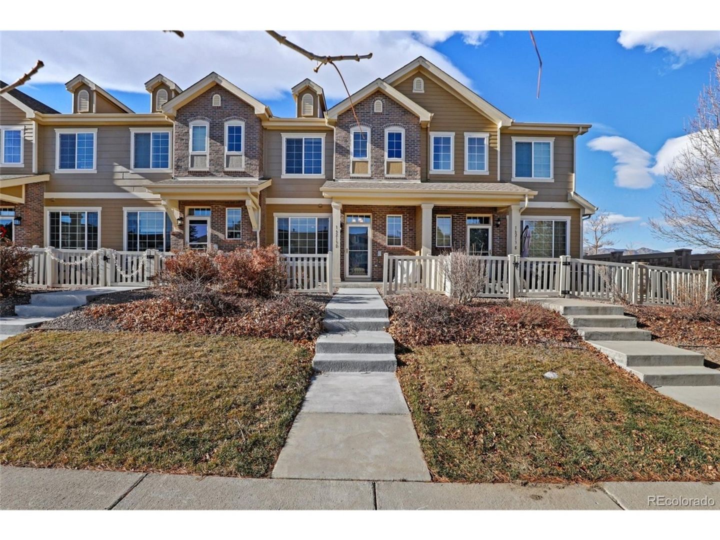 Golden Townhome: 16213 W 63rd Pl