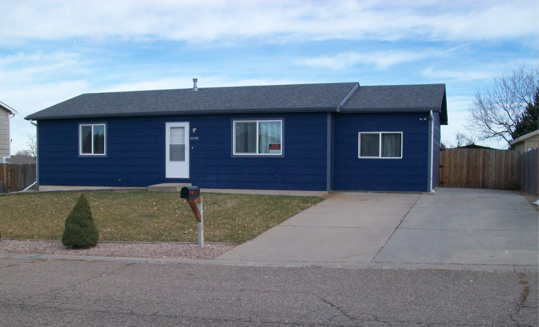Greeley House: 4448 Lake Mead Dr