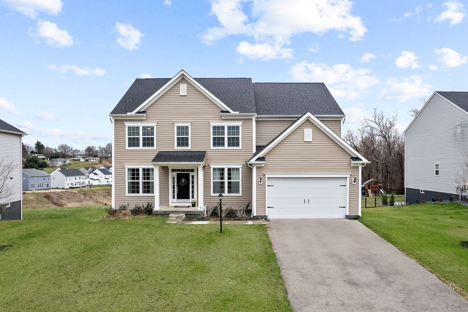 Beaver House: 107 Valley View Dr