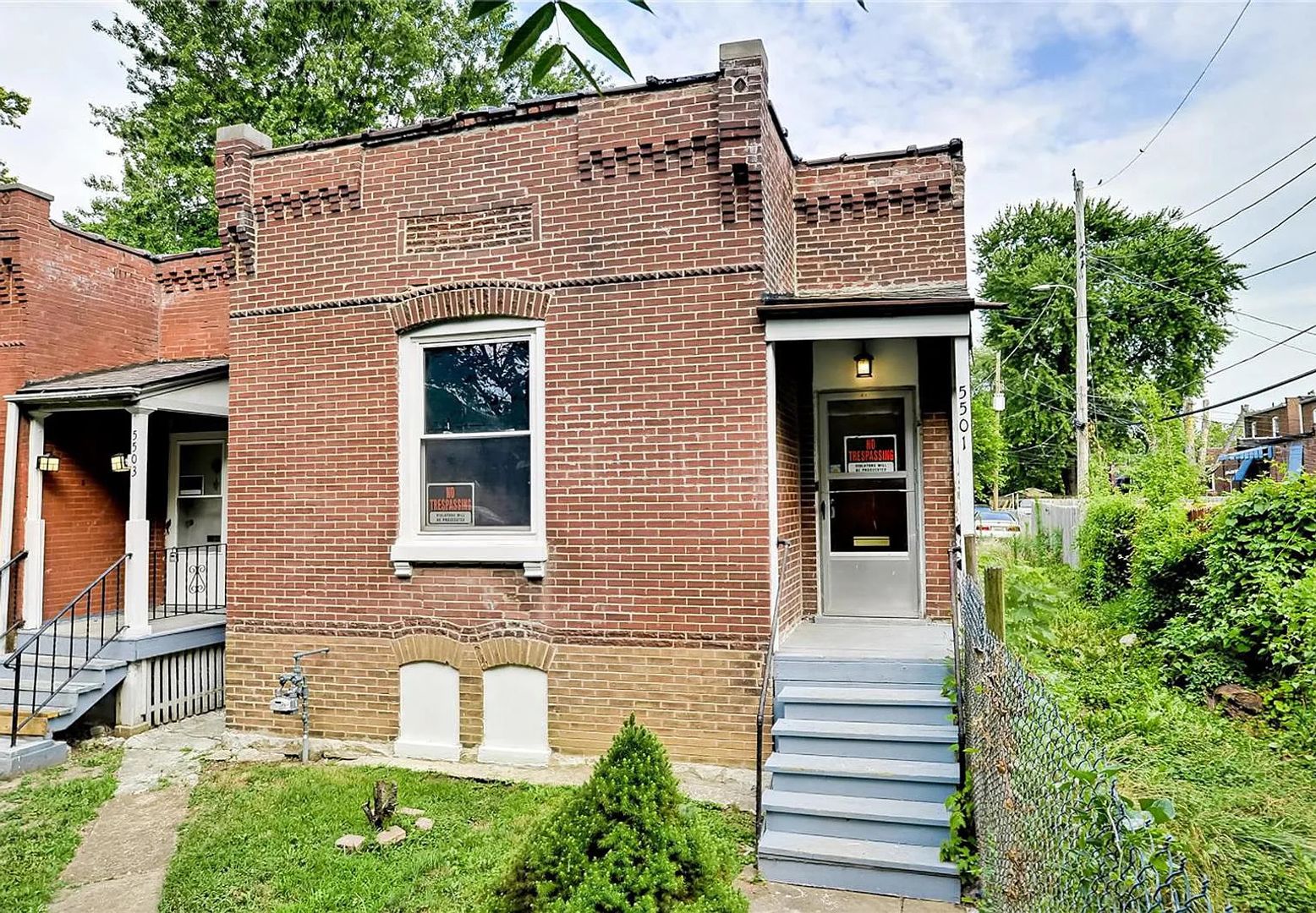 Saint Louis House: 5501 Putnam St