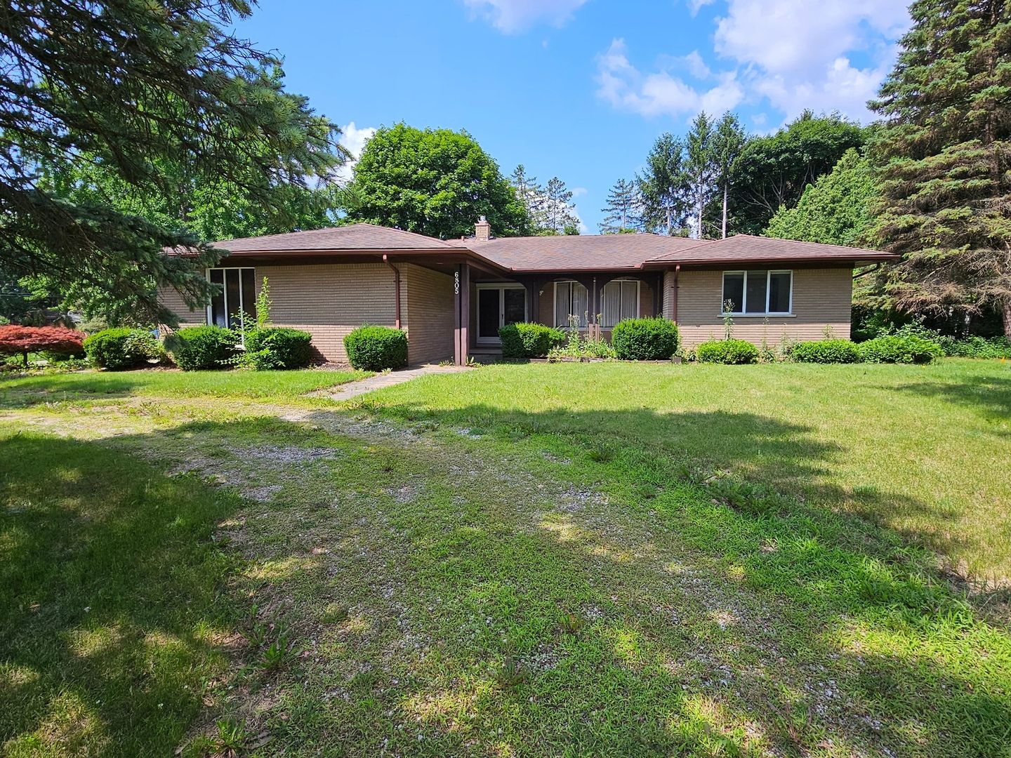 Troy House: 6805 Fredmoor Dr