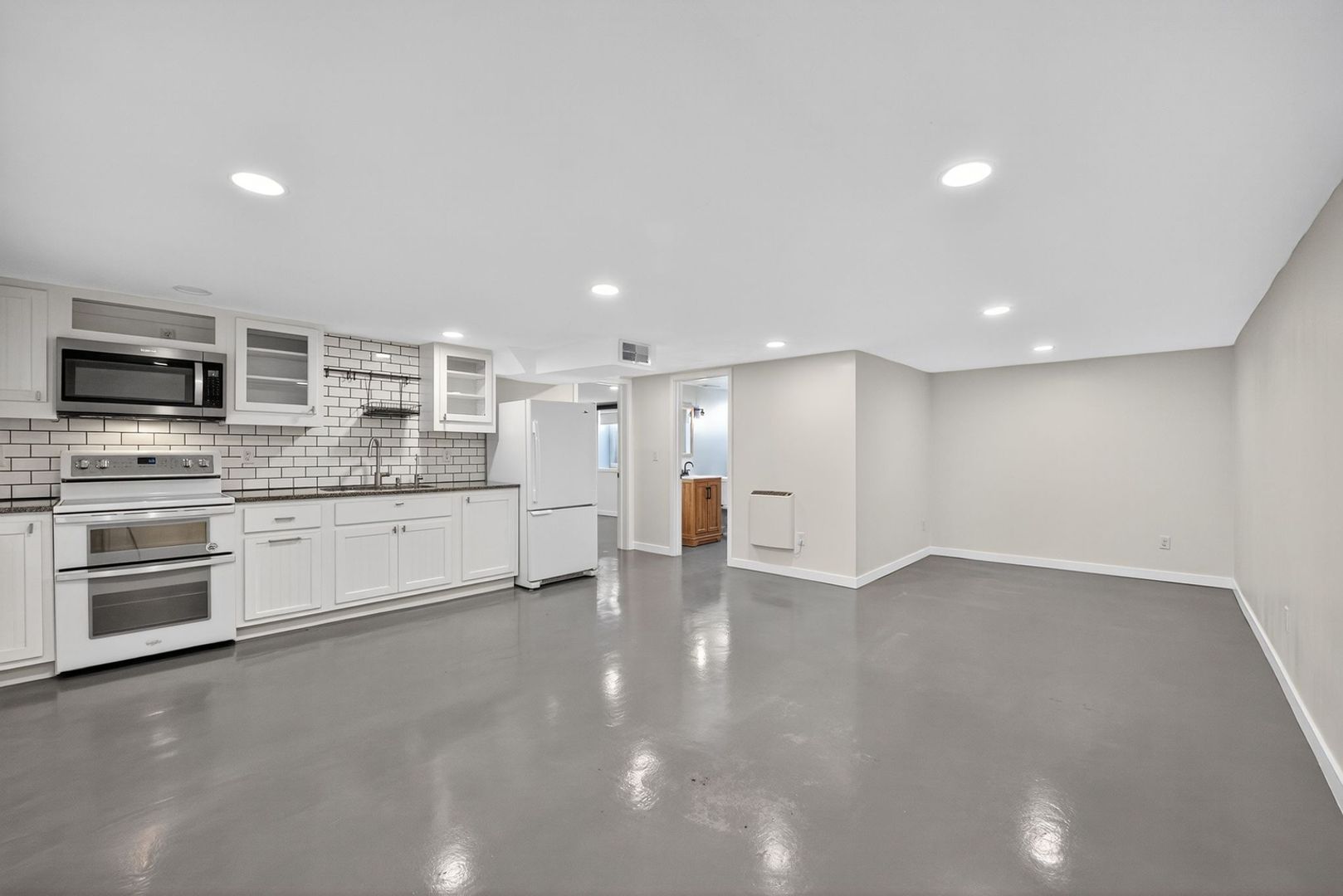 Tacoma House: 5614 35th Ave E
