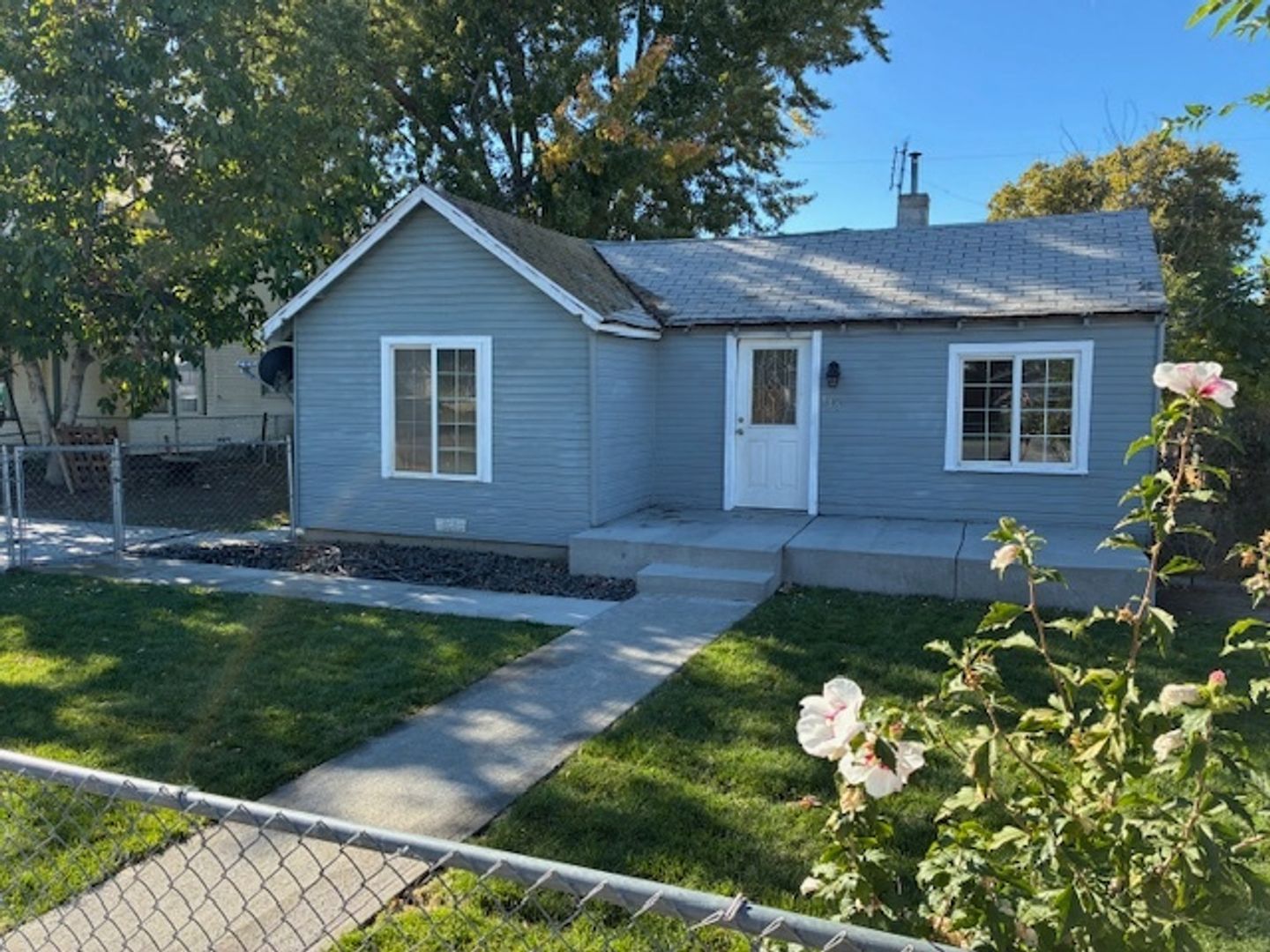 Kennewick House: 515 N Kent Pl