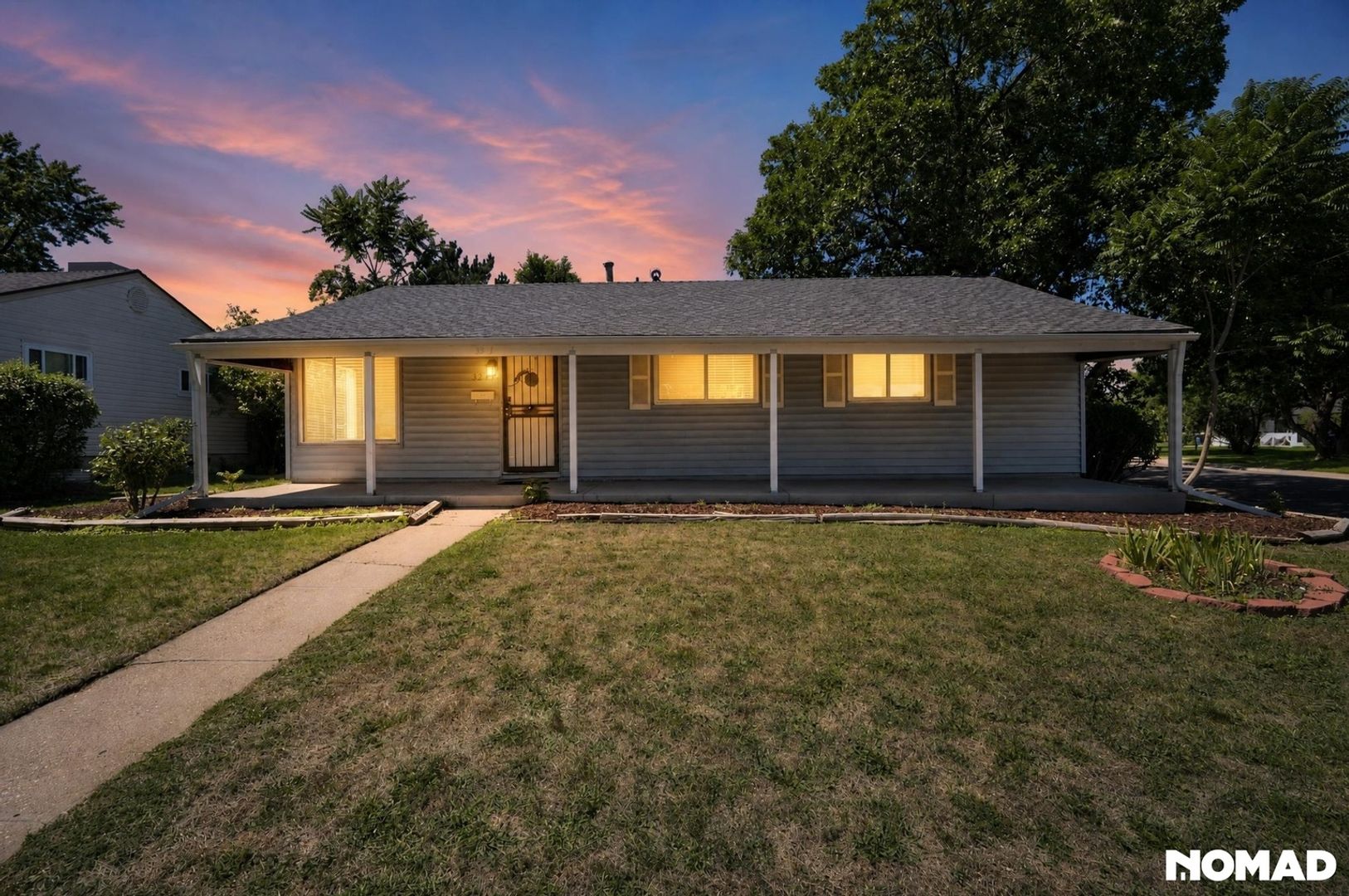 Denver House: 3201 S Holly St