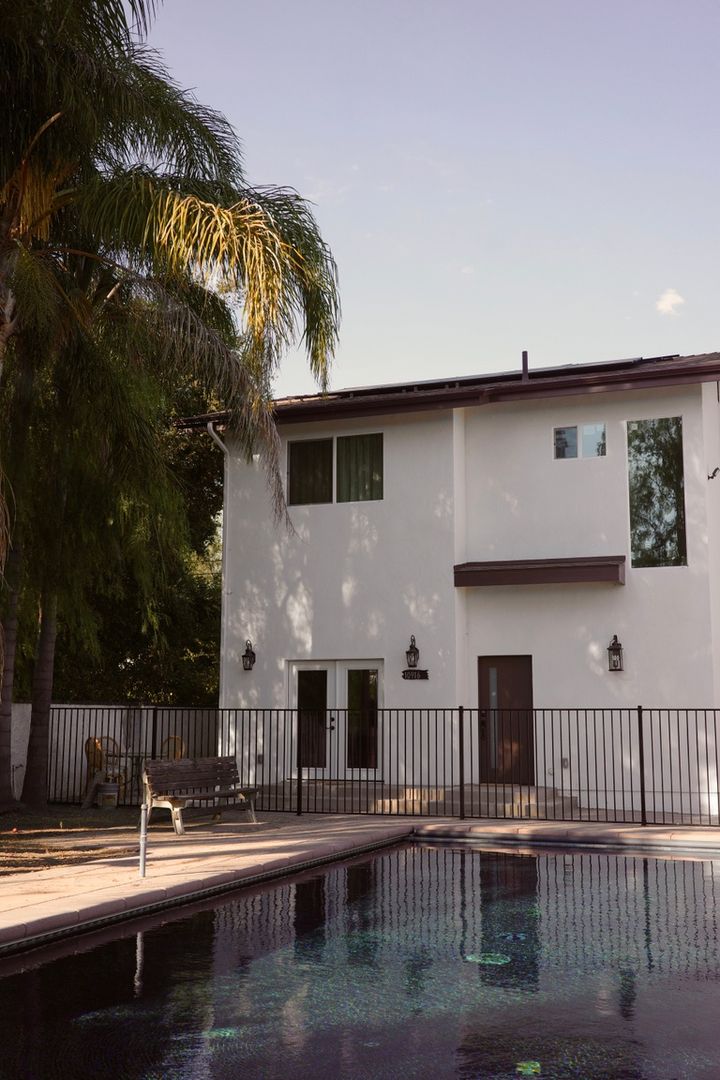 Mission Hills House: 10916 Arleta Ave