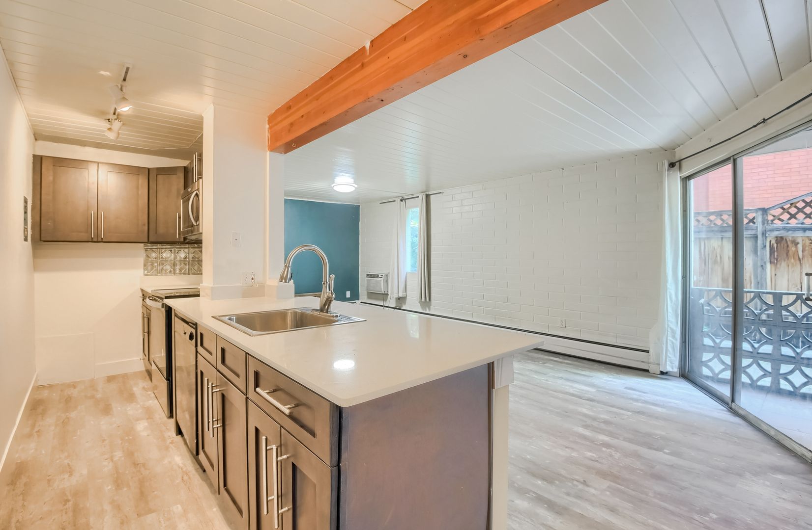 Denver House: 1343 High Street