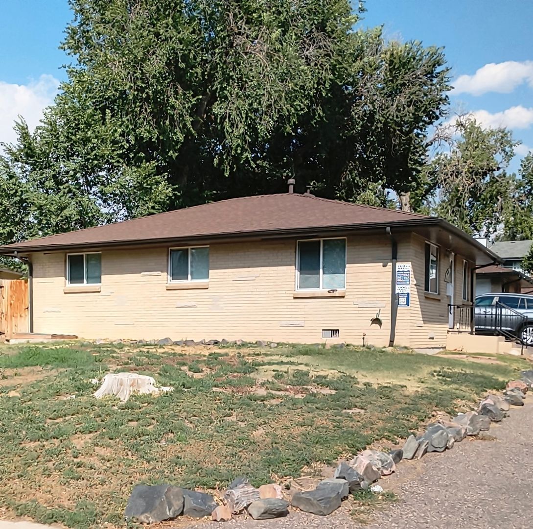 Westminster Townhome: 7436 Quitman St