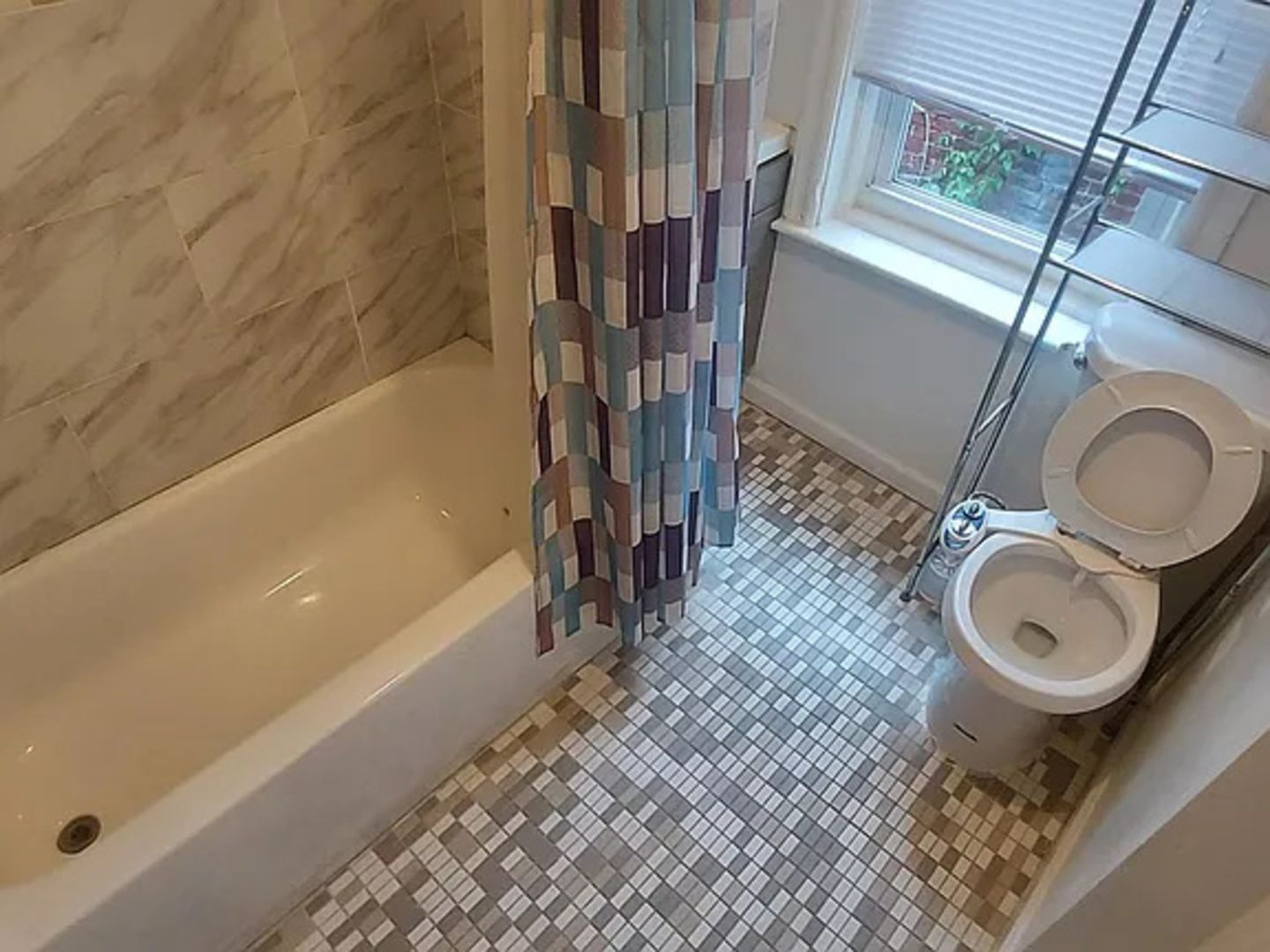 Philadelphia House: 3114 N Taylor St