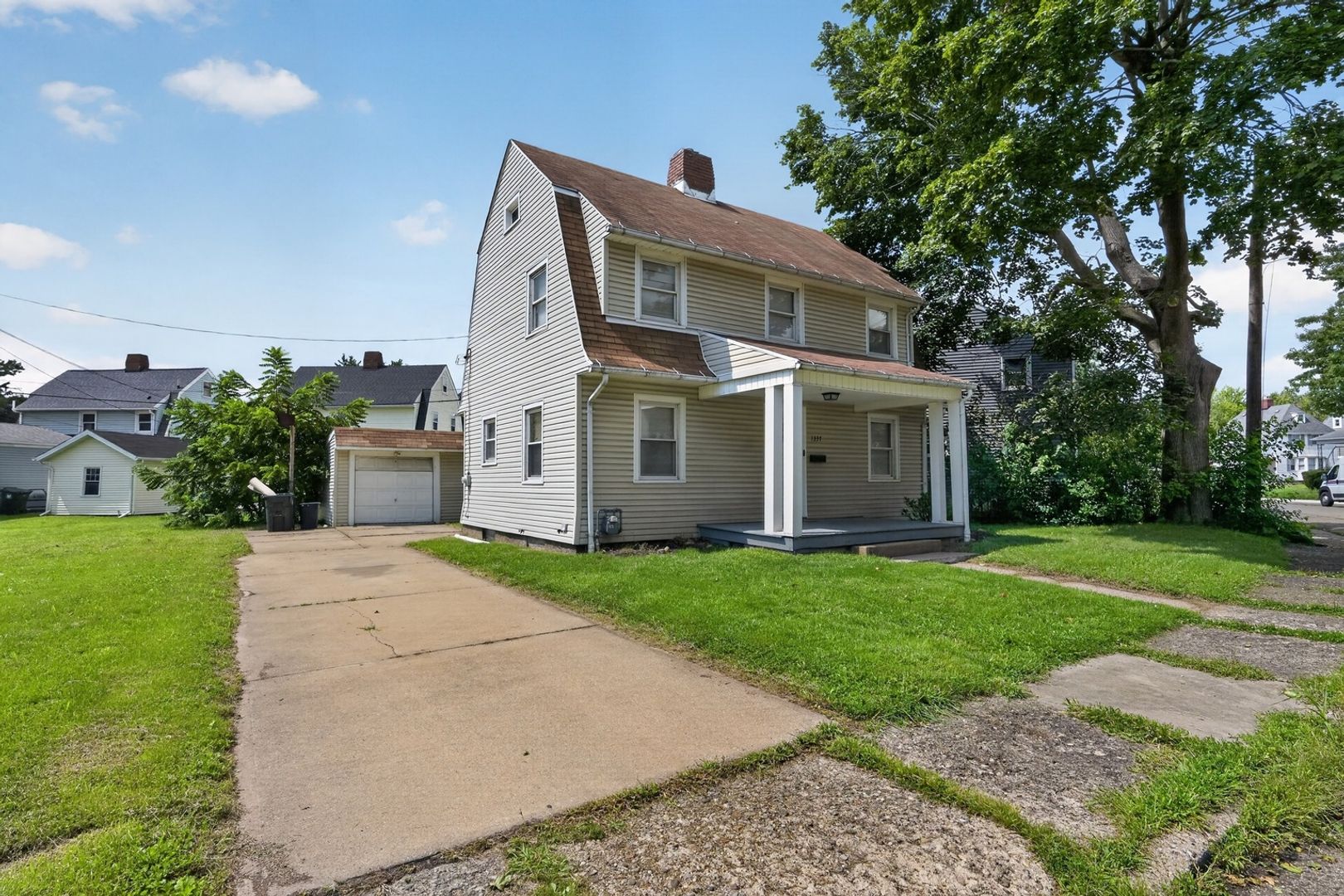 Canton House: 1337 Ivydale Ave Sw