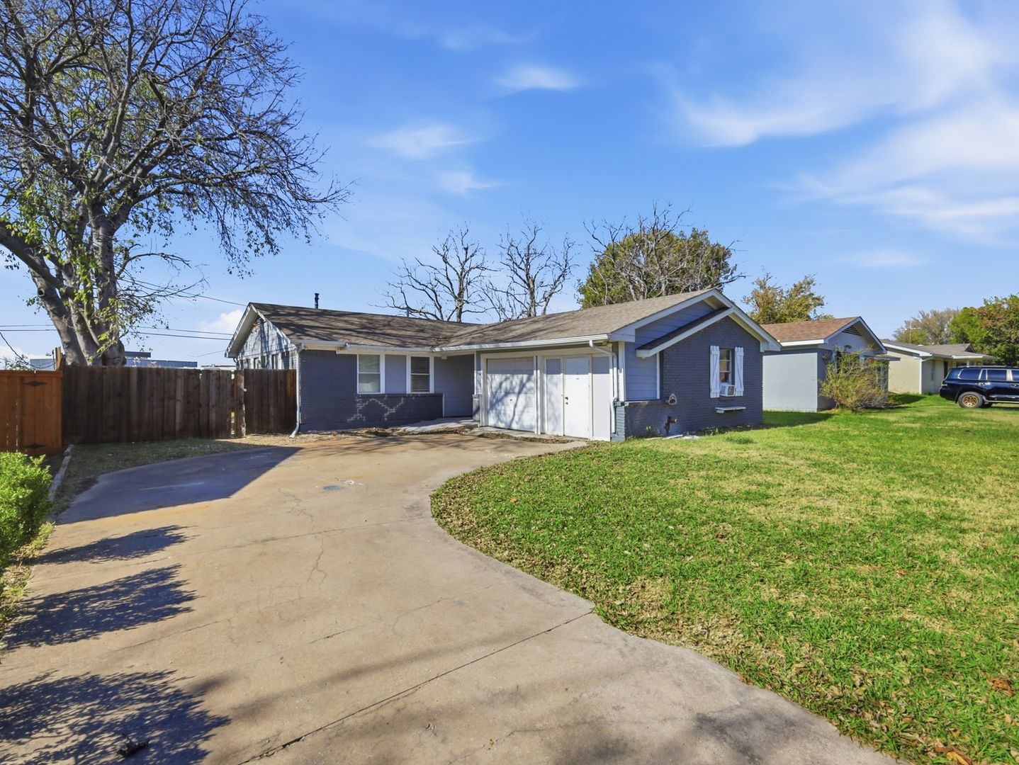 Wylie House: 1002 Mardi Gras Ln