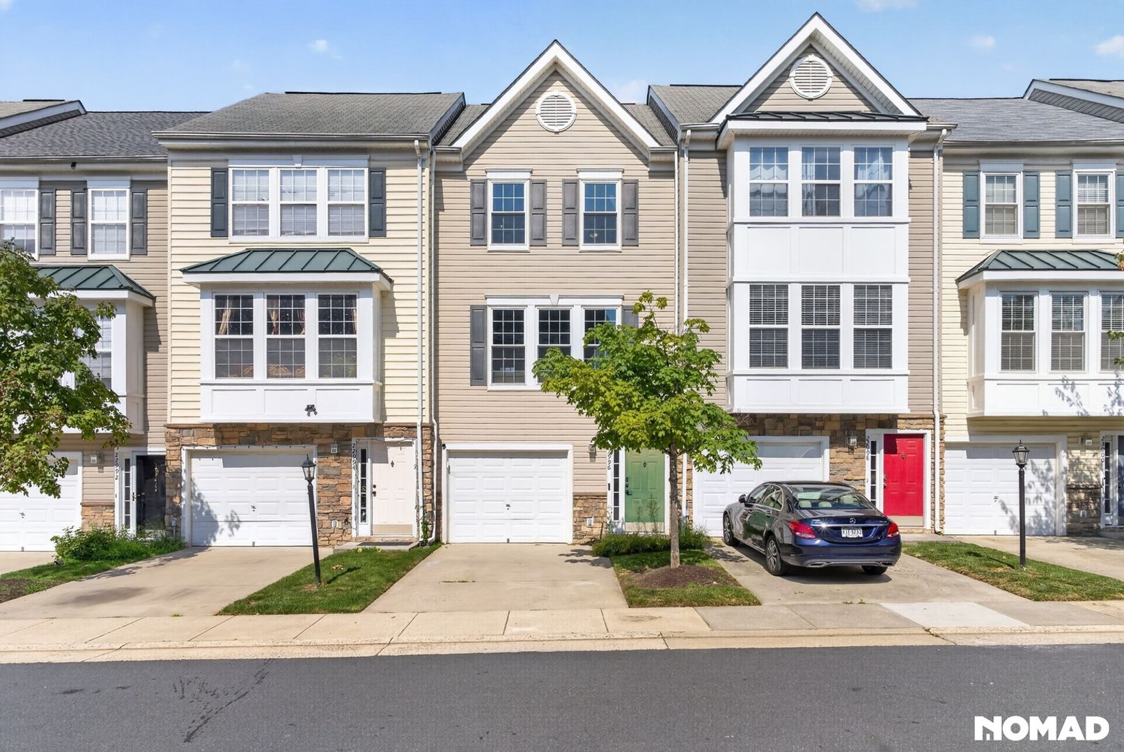 Sterling House: 22996 Fontwell Sq