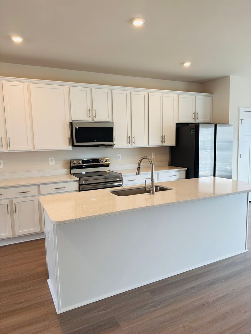 Inwood Townhome: 74 Trotting Rd