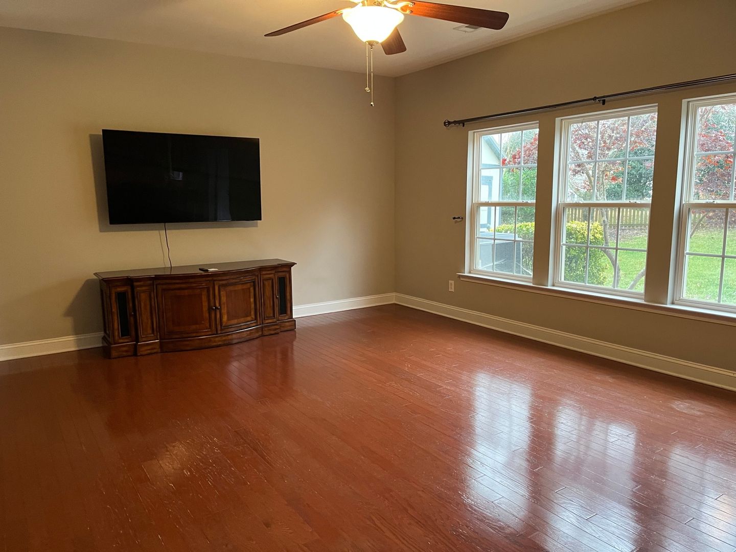 Charlotte House: 10515 Hawick Ct